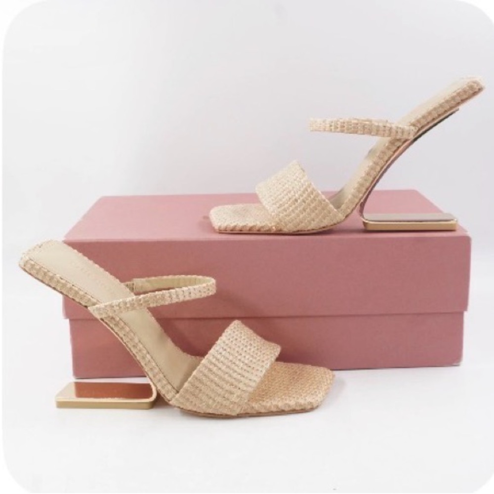 NEW Cult Gaia RENE SANDAL Size 7
